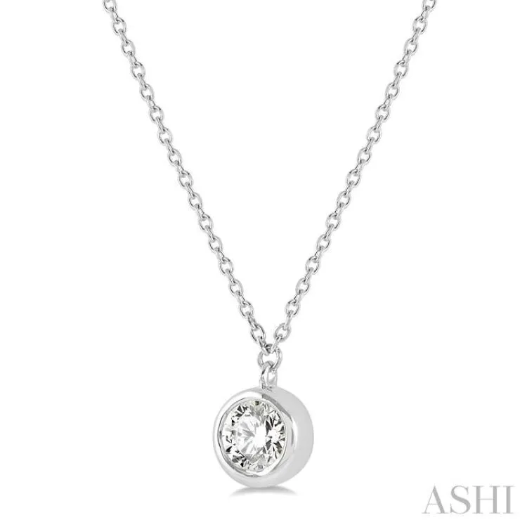 1/10 Ctw Round Cut Diamond Necklace in 14K White Gold