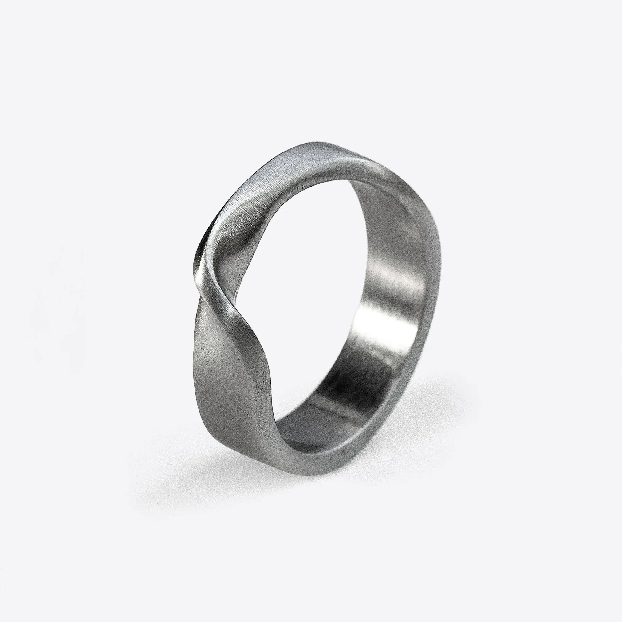 Amor Stainless Steel Ring ─ Bold