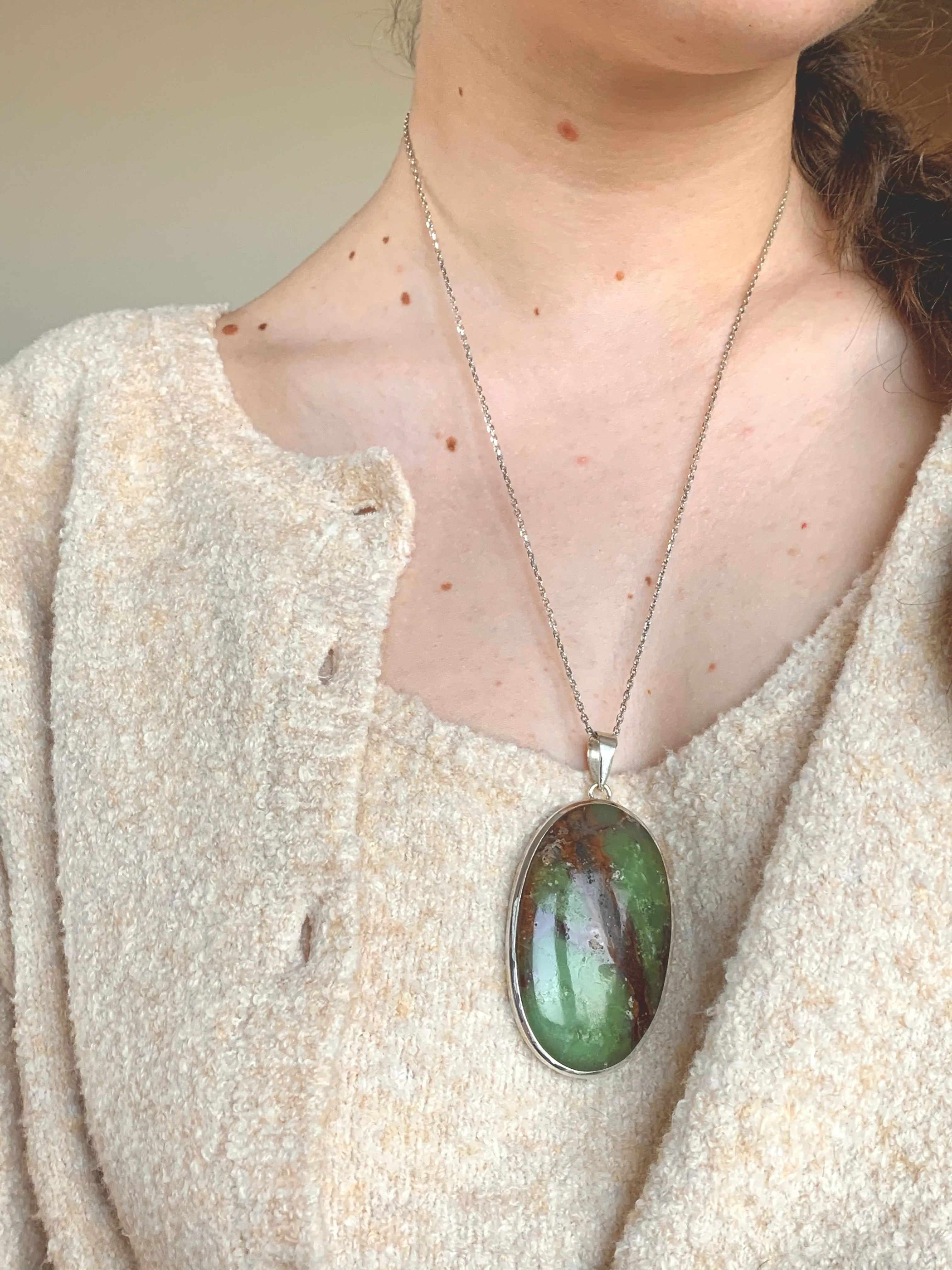 Chrysoprase Naevia Pendant - XLarge Oval