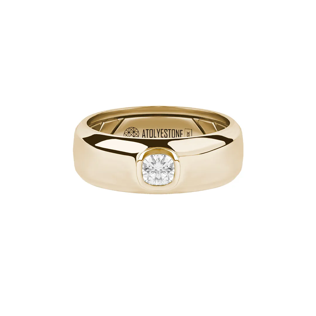 Cushion Moissanite Band Ring in Gold