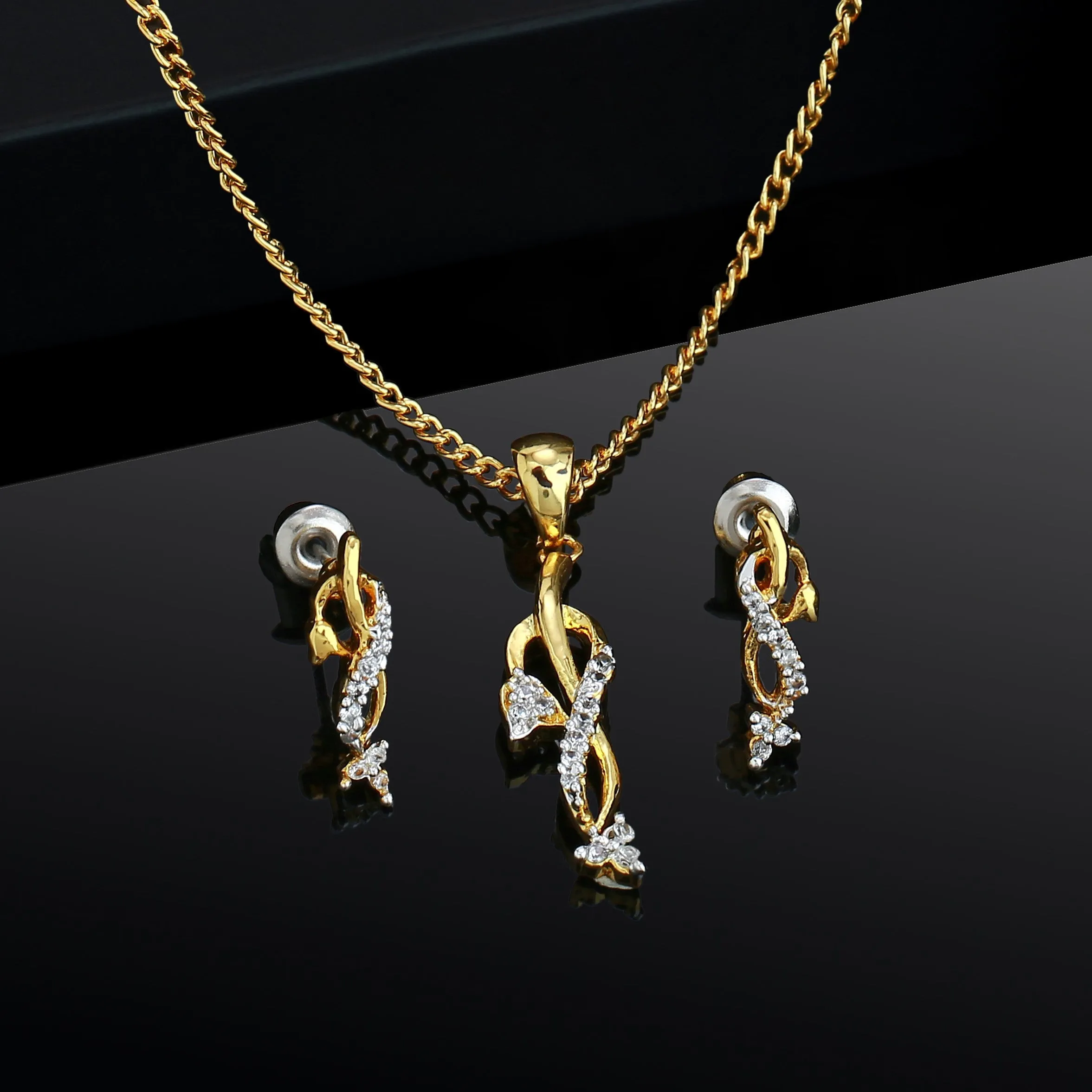 Estele Graceful Gold-Plated Pendant Set for Women