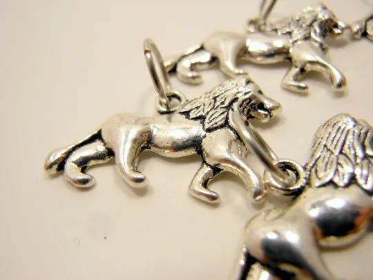 Lions: Set of 6 Stitch Markers