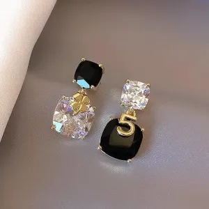 New Trendy Exclusive Korean Style Trendy Black Earrings