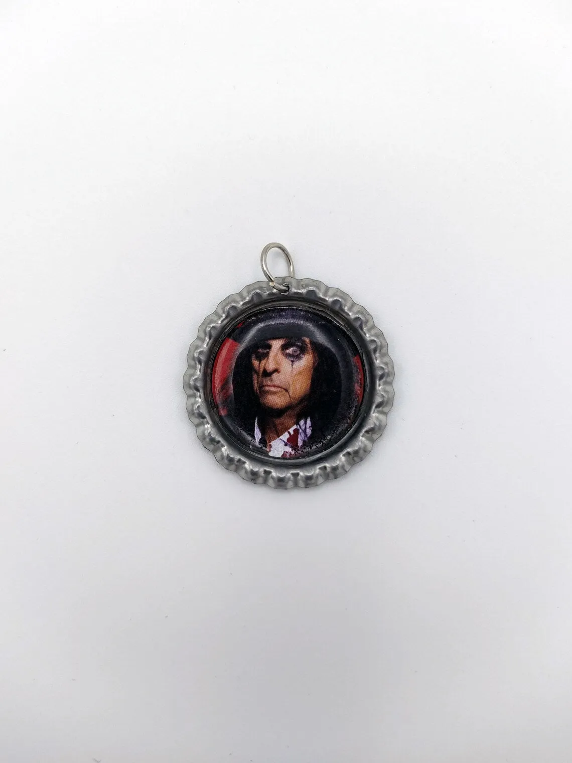 ROCK LEGEND PENDANT | Encapsulate the spirit of Rock 'n' Roll!