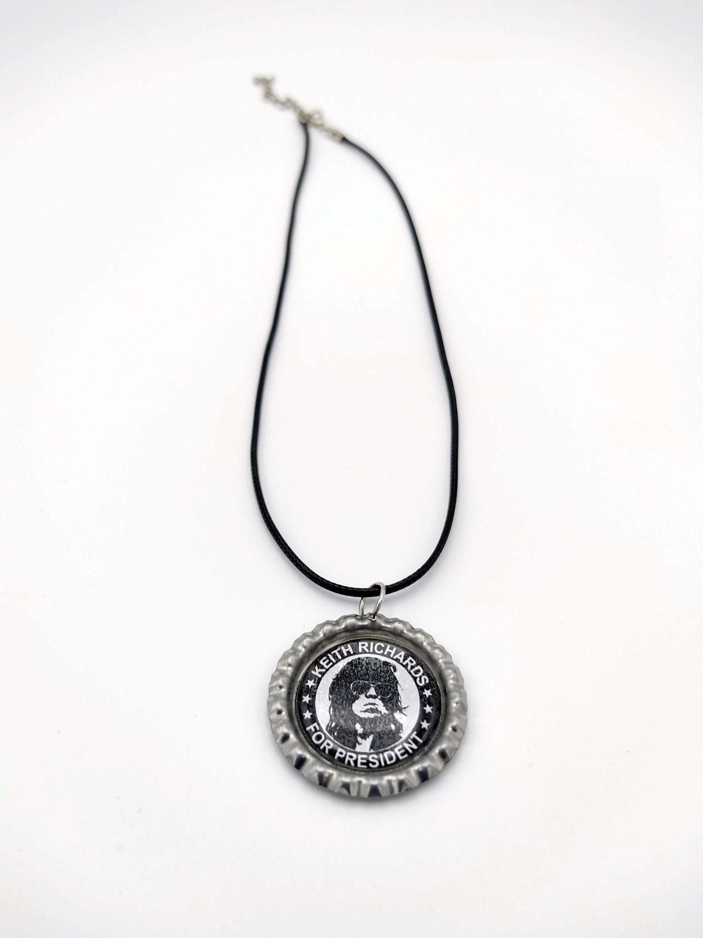 ROCK LEGEND PENDANT | Encapsulate the spirit of Rock 'n' Roll!