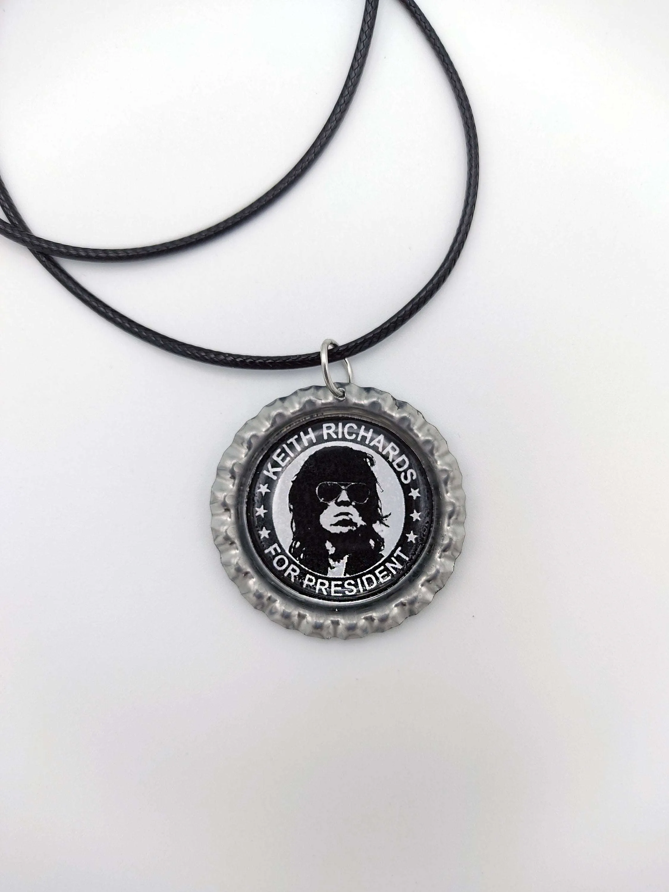 ROCK LEGEND PENDANT | Encapsulate the spirit of Rock 'n' Roll!