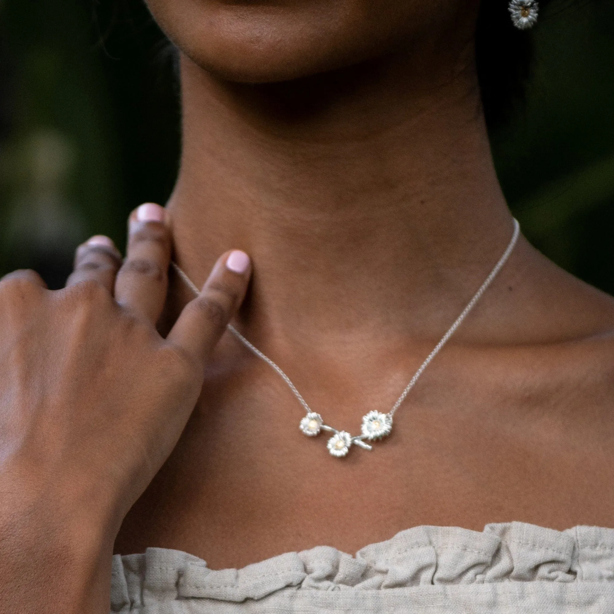 Silver Daisy Chain Necklace