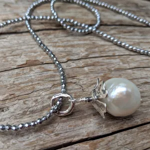 Silver Hematite & Edison Pearl Pendant Necklace