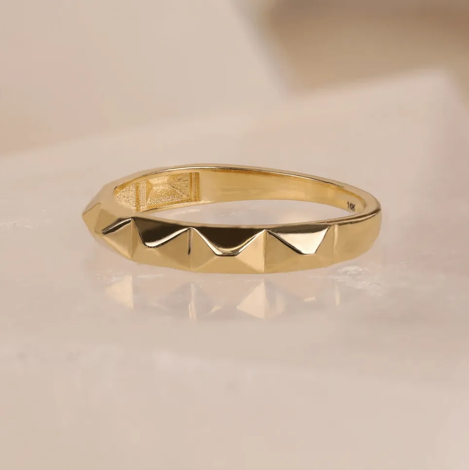 Solid Gold Spiky Ring, Nubia