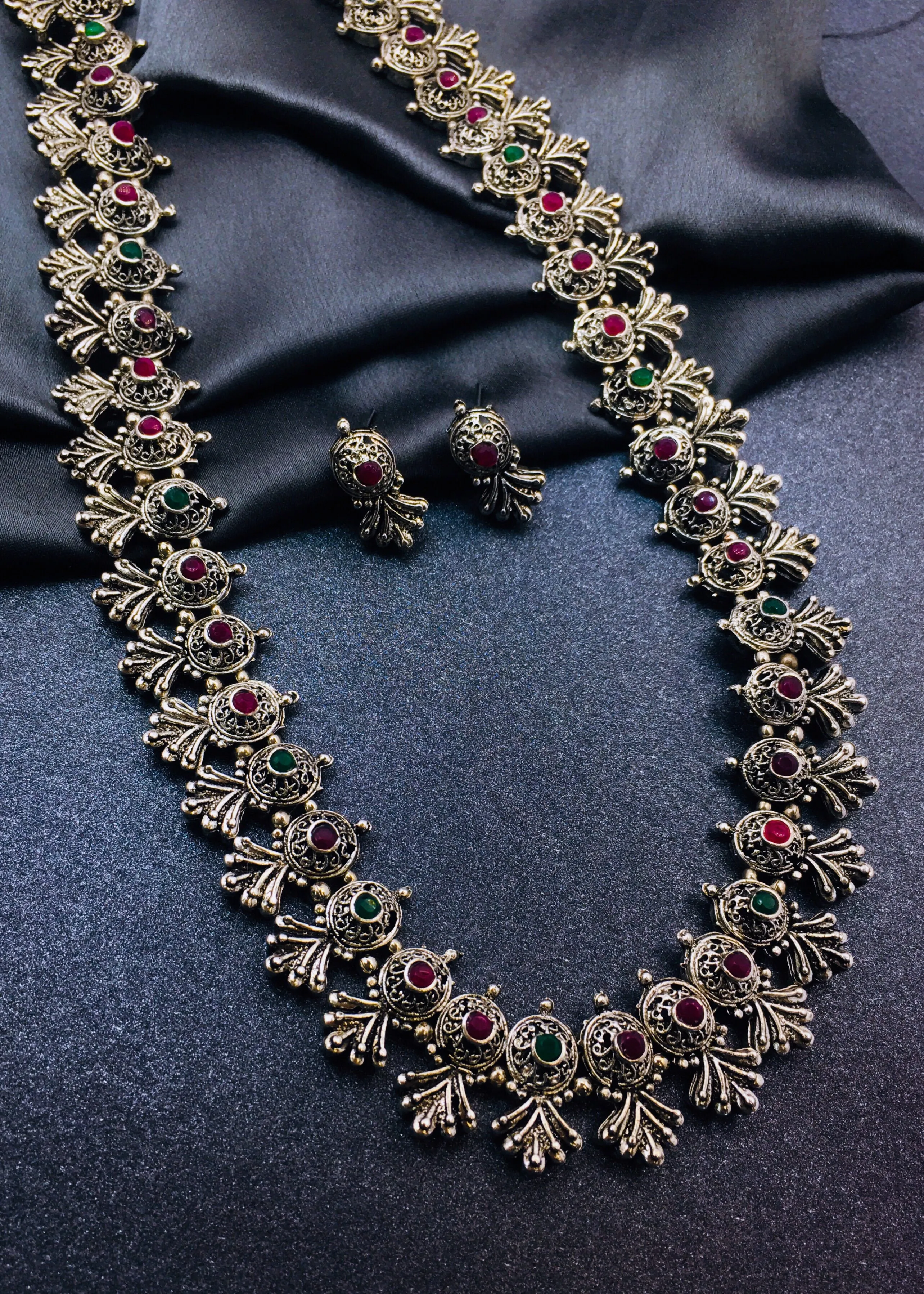 STUNNING DESIGNER NECKLACE