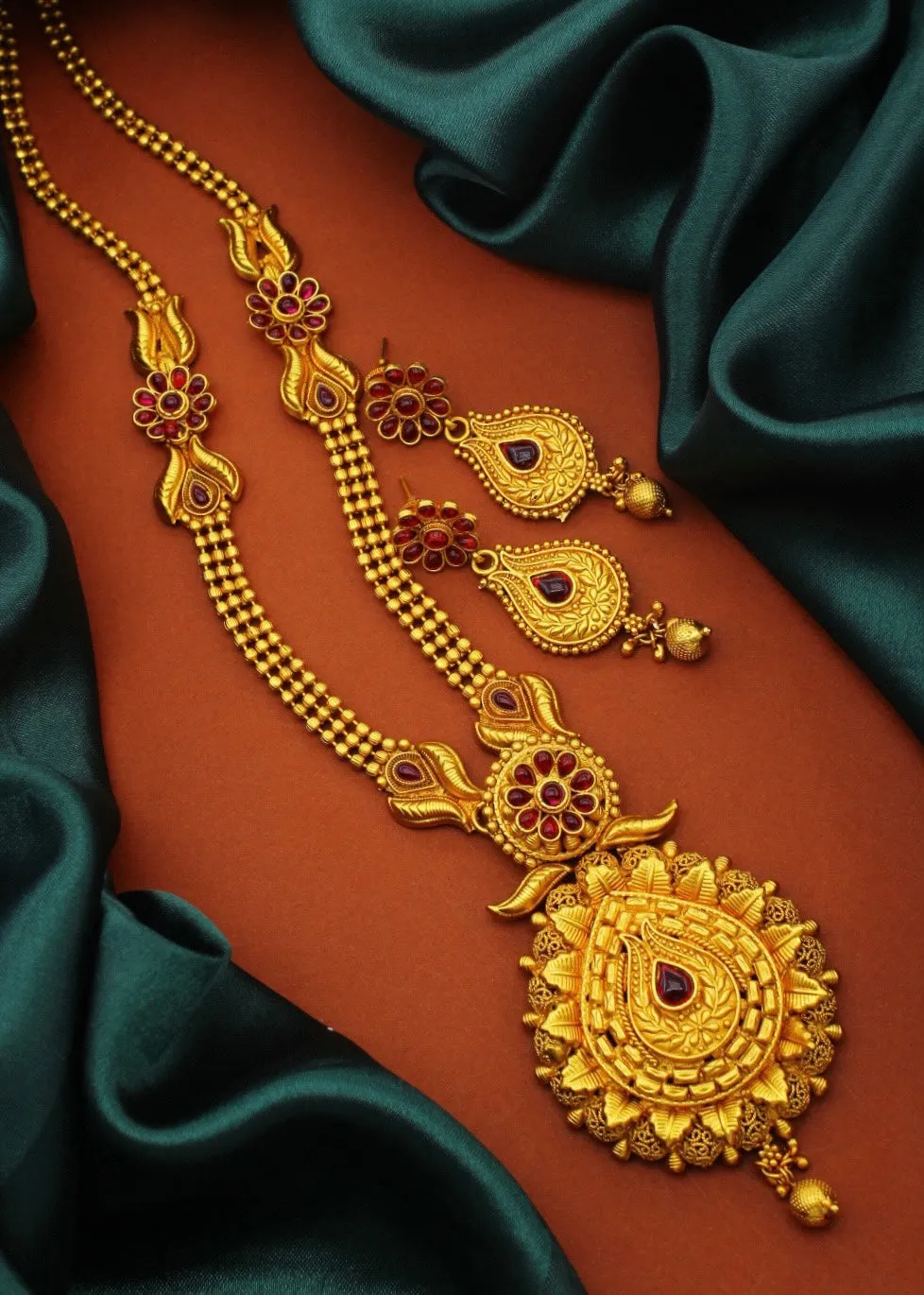 STUNNING PESHWAI NECKLACE